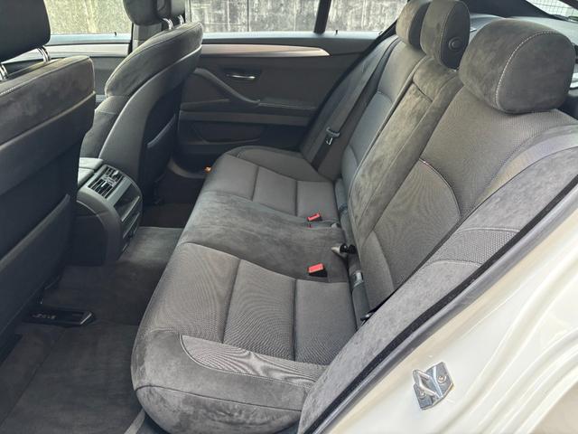 ５シリーズ ５２３ｉ　Ｍスポーツパッケージ　サンルーフ　レムス４本出しマフラー　ハーマンフロントリップ　リアカーボンディフューザー　ブラックペイント純正ＡＷ　ＩＤＲＩＶＥナビＴＶバックカメラ　ミラーＥＴＣ　コンフォートアクセスプッシュスタート（70枚目）