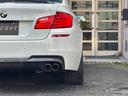 ５２３ｉ　Ｍスポーツパッケージ　サンルーフ　レムス４本出しマフラー　ハーマンフロントリップ　リアカーボンディフューザー　ブラックペイント純正ＡＷ　ＩＤＲＩＶＥナビＴＶバックカメラ　ミラーＥＴＣ　コンフォートアクセスプッシュスタート（41枚目）