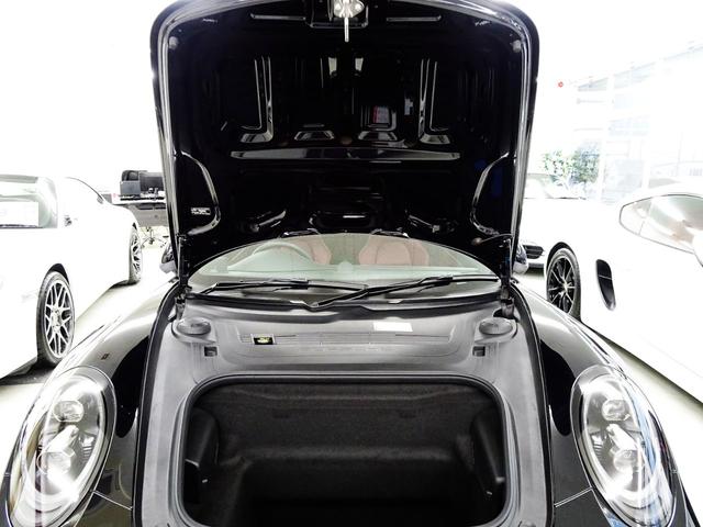 911ターボ 右ハンドル スポーツクロノPKG フロントリフティングシステム 電動ガラスサンルーフ LEDヘッドライト 電動リップ&ウイング オールレザーインテリア アダクティブパワーシート シートヒータ クルコン(15枚目)