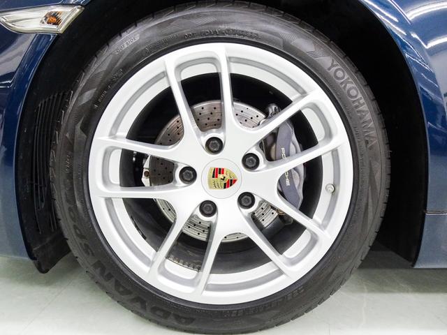 ベースグレード 右ハンドル ワンオーナー車 正規ディーラー車 PDLS PSM 電動格納ミラー シートヒーター デュアルエグゾーストマフラーエンド ナビ テレビ CD バックカメラ ETC キーレスキー2本(24枚目)