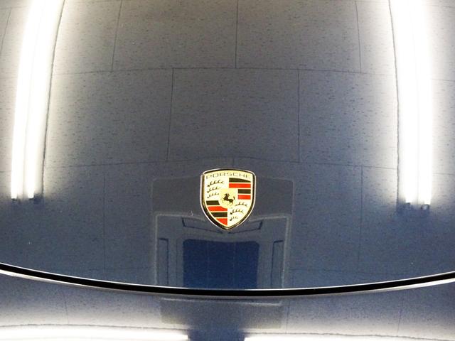 ベースグレード 右ハンドル ワンオーナー車 正規ディーラー車 PDLS PSM 電動格納ミラー シートヒーター デュアルエグゾーストマフラーエンド ナビ テレビ CD バックカメラ ETC キーレスキー2本(26枚目)