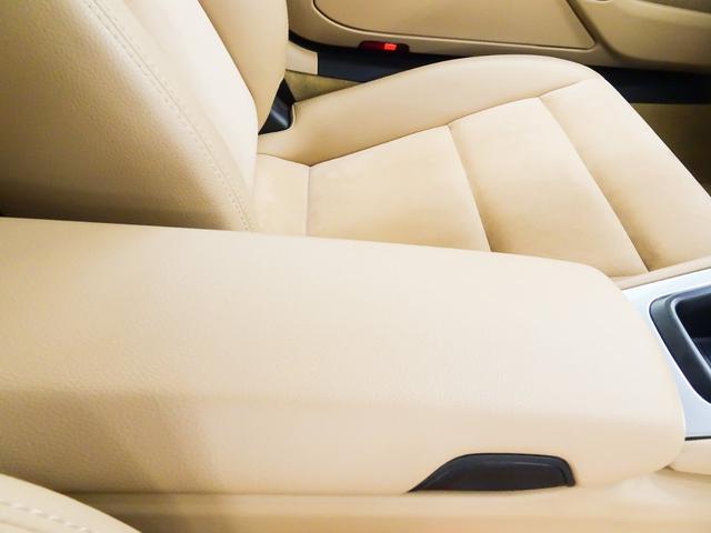 ベースグレード 右ハンドル ワンオーナー車 正規ディーラー車 PDLS PSM 電動格納ミラー シートヒーター デュアルエグゾーストマフラーエンド ナビ テレビ CD バックカメラ ETC キーレスキー2本(51枚目)