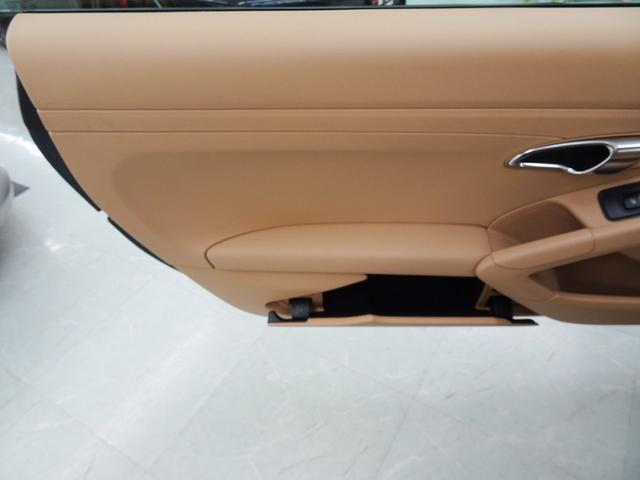 ベースグレード 右ハンドル ワンオーナー車 正規ディーラー車 PDLS PSM 電動格納ミラー シートヒーター デュアルエグゾーストマフラーエンド ナビ テレビ CD バックカメラ ETC キーレスキー2本(58枚目)