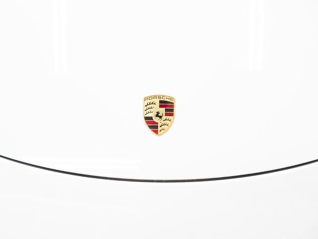 ９１１ ９１１カレラＳ　スポーツクロノパッケージ　スポーツエグゾースト　エントリードライブ　ＢＯＳＥサウンド　シートヒーター　２０インチホイール　レッドブレーキキャリパー　カラークレスト　パークセンサー　バックカメラ　ナビ（29枚目）