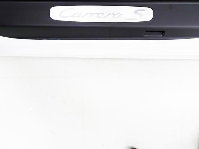 ９１１カレラＳ　スポーツクロノパッケージ　スポーツエグゾースト　エントリードライブ　ＢＯＳＥサウンド　シートヒーター　２０インチホイール　レッドブレーキキャリパー　カラークレスト　パークセンサー　バックカメラ　ナビ(72枚目)