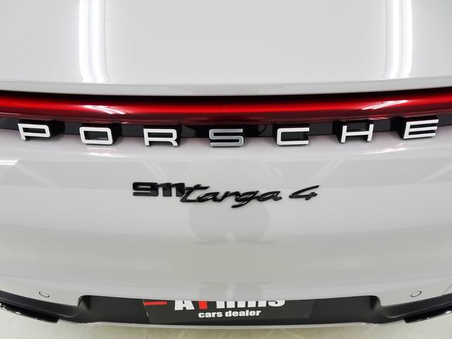 ９１１ ９１１タルガ４　左ハンドル　スポーツクロノパッケージ　スポーツエグゾースト　２０／２１インチカレラクラシックホイール　シートヒーター　ドラレコ　エントリードライブ　クルーズコントロール　タルガロールバーサテンブラック（31枚目）