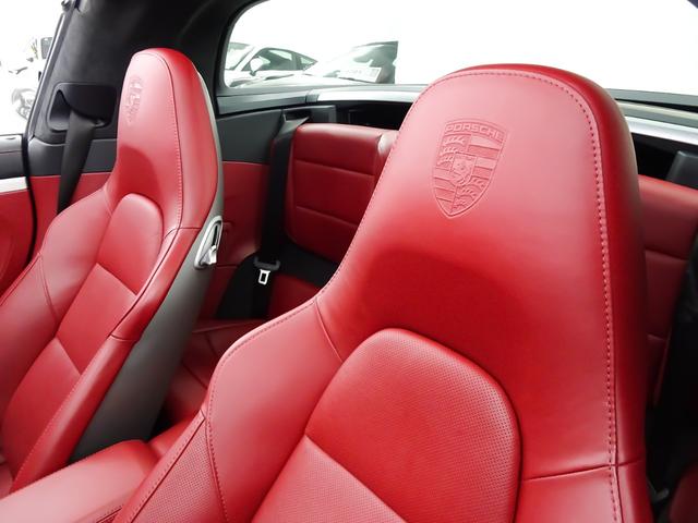 ９１１ ９１１タルガ４Ｓ　スポーツクロノパッケージ　ＬＥＤヘッドライト　２０インチクラシックホイール　レザーインテリア　１８ＷＡＹパワーシート　シートヒーター　シートベンチレーション　ＢＯＳＥ　電動格納ミラー　テレビチューナー（10枚目）