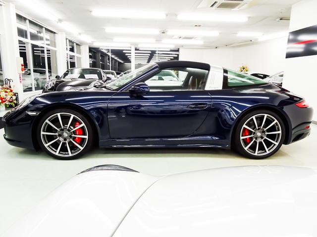 ９１１ ９１１タルガ４Ｓ　スポーツクロノパッケージ　ＬＥＤヘッドライト　２０インチクラシックホイール　レザーインテリア　１８ＷＡＹパワーシート　シートヒーター　シートベンチレーション　ＢＯＳＥ　電動格納ミラー　テレビチューナー（24枚目）