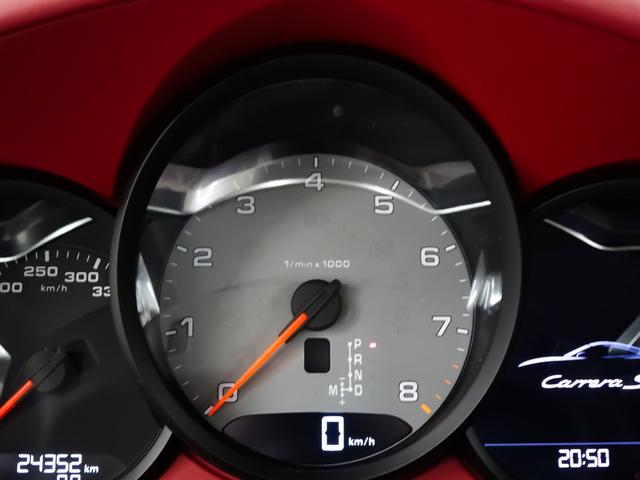 911 911カレラS スポーツクロノパッケージ スポーツエグゾースト レザーインテリア 14WAYパワーシート シートヒーター 電動格納ドアミラー パークセンサー マルチファンクション付ステアリング ステアリングヒーター(7枚目)