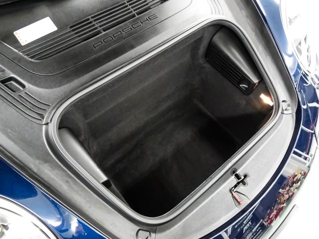 911 911カレラS スポーツクロノパッケージ スポーツエグゾースト レザーインテリア 14WAYパワーシート シートヒーター 電動格納ドアミラー パークセンサー マルチファンクション付ステアリング ステアリングヒーター(25枚目)