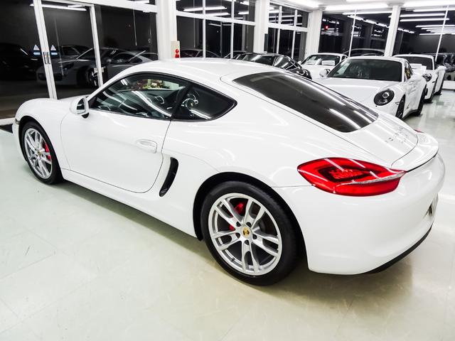 ケイマン S パドルシフト シートヒーター 電動格納ドアミラー HIDヘッドライト デュアルマフラーテールパイプ 19インチホイール レッドブレーキキャリパー ナビ テレビ CD ETC ブルートゥース(23枚目)