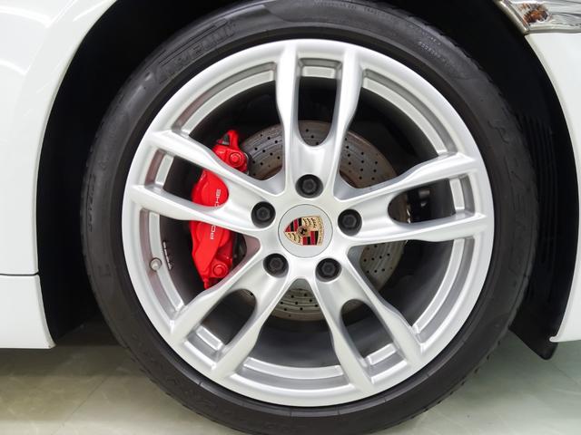 ケイマン S パドルシフト シートヒーター 電動格納ドアミラー HIDヘッドライト デュアルマフラーテールパイプ 19インチホイール レッドブレーキキャリパー ナビ テレビ CD ETC ブルートゥース(25枚目)