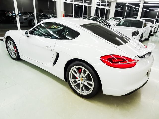 ケイマン S パドルシフト シートヒーター 電動格納ドアミラー HIDヘッドライト デュアルマフラーテールパイプ 19インチホイール レッドブレーキキャリパー ナビ テレビ CD ETC ブルートゥース(41枚目)