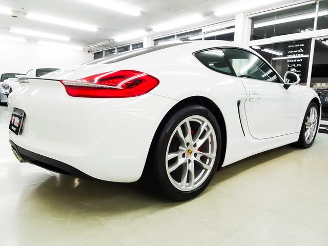 ケイマン S パドルシフト シートヒーター 電動格納ドアミラー HIDヘッドライト デュアルマフラーテールパイプ 19インチホイール レッドブレーキキャリパー ナビ テレビ CD ETC ブルートゥース(44枚目)