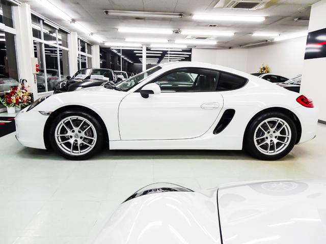 ケイマン ベースグレード パドルシフト シートヒーター PDLS付きHIDヘッドライト 電動格納ドアミラー 純正スポーツステアリング 18インチホイール バックカメラ ナビ テレビ CD ETC ピレリP ZERO(21枚目)