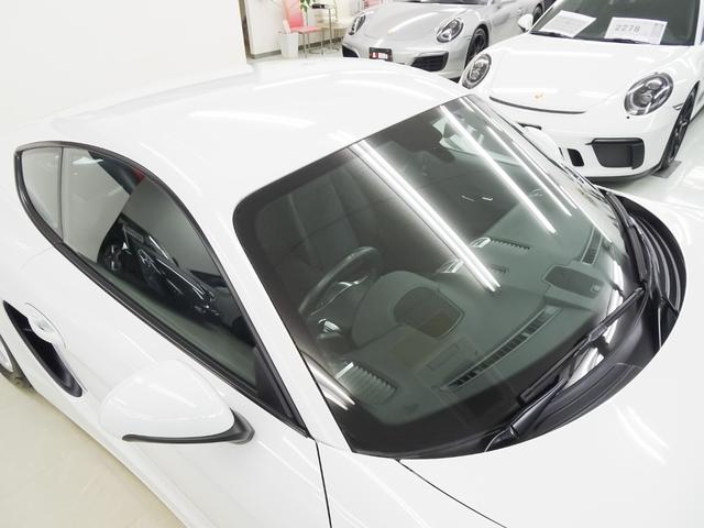 ケイマン ベースグレード パドルシフト シートヒーター PDLS付きHIDヘッドライト 電動格納ドアミラー 純正スポーツステアリング 18インチホイール バックカメラ ナビ テレビ CD ETC ピレリP ZERO(35枚目)