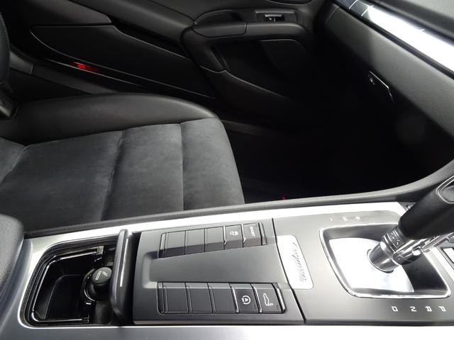 ケイマン ベースグレード パドルシフト シートヒーター PDLS付きHIDヘッドライト 電動格納ドアミラー 純正スポーツステアリング 18インチホイール バックカメラ ナビ テレビ CD ETC ピレリP ZERO(55枚目)