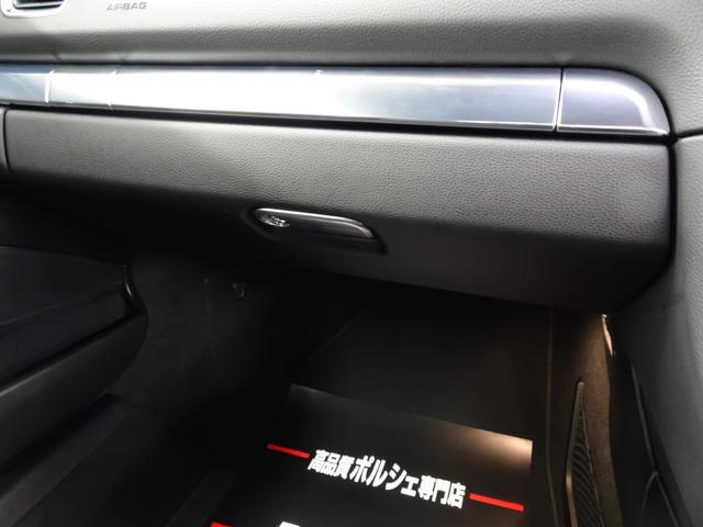 ケイマン ベースグレード パドルシフト シートヒーター PDLS付きHIDヘッドライト 電動格納ドアミラー 純正スポーツステアリング 18インチホイール バックカメラ ナビ テレビ CD ETC ピレリP ZERO(58枚目)