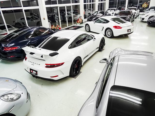 ケイマン ベースグレード パドルシフト シートヒーター PDLS付きHIDヘッドライト 電動格納ドアミラー 純正スポーツステアリング 18インチホイール バックカメラ ナビ テレビ CD ETC ピレリP ZERO(75枚目)