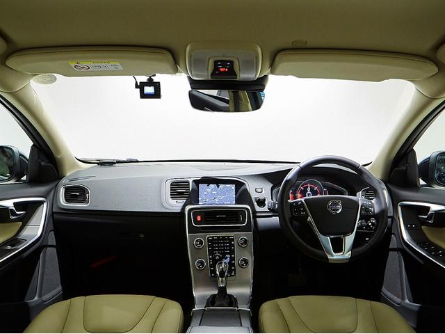 D4 タック レザーシート 17インチアルミヒール シートヒーター 運転席8ウェイパワーシート ドアミラー連動メモリー機構付(51枚目)