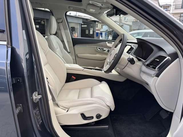 ＸＣ９０ ウルトラ　Ｂ５　ＡＷＤ　２５年モデル　サンルーフ　アダプティブクルーズコントロール　レーンキープアシスト　頸部衝撃緩和ヘッドレスト　全周囲カメラ　ヒルディセントコントロール　エアサスペンション　ドライブレコーダー　認定中古車（22枚目）