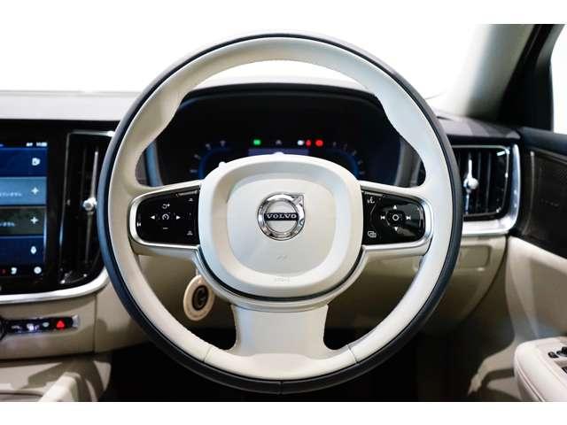 Ｖ６０ アルティメット　Ｂ４　認定中古車　ｈａｒｍａｎ／ｋａｒｄｏｎ　リラクゼーション　ベンチレーション　Ｇｏｏｇｌｅナビ　全周囲カメラ　ヘッドアップディスプレイ　純正ドラレコ　禁煙車　本革シート　電動リアゲート　ＥＴＣ（2枚目）