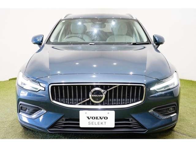 Ｖ６０ アルティメット　Ｂ４　認定中古車　ｈａｒｍａｎ／ｋａｒｄｏｎ　リラクゼーション　ベンチレーション　Ｇｏｏｇｌｅナビ　全周囲カメラ　ヘッドアップディスプレイ　純正ドラレコ　禁煙車　本革シート　電動リアゲート　ＥＴＣ（8枚目）