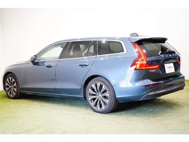 Ｖ６０ アルティメット　Ｂ４　認定中古車　ｈａｒｍａｎ／ｋａｒｄｏｎ　リラクゼーション　ベンチレーション　Ｇｏｏｇｌｅナビ　全周囲カメラ　ヘッドアップディスプレイ　純正ドラレコ　禁煙車　本革シート　電動リアゲート　ＥＴＣ（11枚目）