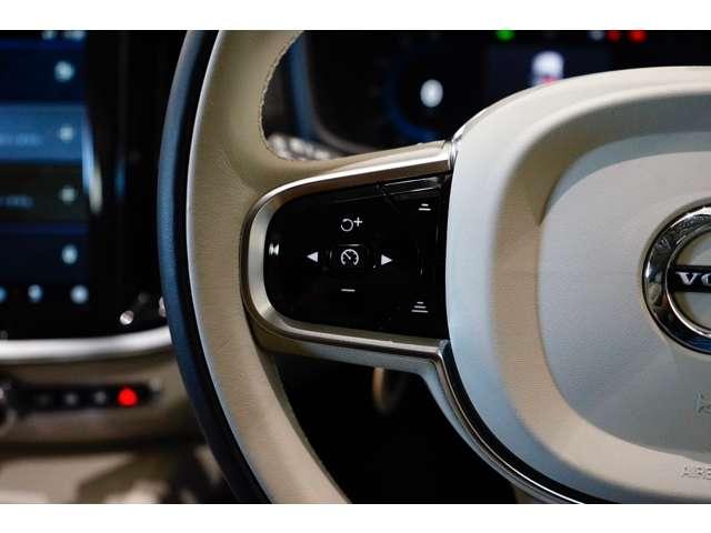 Ｖ６０ アルティメット　Ｂ４　認定中古車　ｈａｒｍａｎ／ｋａｒｄｏｎ　リラクゼーション　ベンチレーション　Ｇｏｏｇｌｅナビ　全周囲カメラ　ヘッドアップディスプレイ　純正ドラレコ　禁煙車　本革シート　電動リアゲート　ＥＴＣ（28枚目）