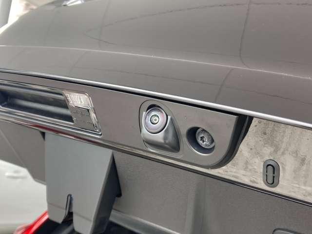 XC40 ウルトラ B4 AWD 登録済未使用車 パノラマルーフ harman/kardon Googleナビ 全周囲カメラ インテリセーフ 本革シート ステアリングヒーター シートヒーター 電動リアゲート ダークティンテッドガラス(29枚目)