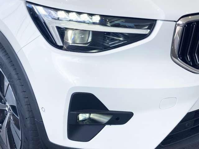 XC40 ウルトラ B3 登録済未使用車 サンルーフ  harman/kardon Googleナビ 全周囲カメラ 本革シート シートメモリー ステアリングヒーター シートヒーター 電動リアゲート ダークティンテッドガラス(21枚目)