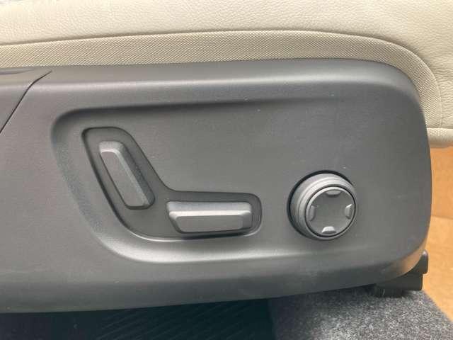 XC40 ウルトラ B3 登録済未使用車 サンルーフ  harman/kardon Googleナビ 全周囲カメラ 本革シート シートメモリー ステアリングヒーター シートヒーター 電動リアゲート ダークティンテッドガラス(39枚目)