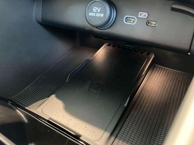 XC40 ウルトラ B3 登録済未使用車 サンルーフ  harman/kardon Googleナビ 全周囲カメラ 本革シート シートメモリー ステアリングヒーター シートヒーター 電動リアゲート ダークティンテッドガラス(66枚目)