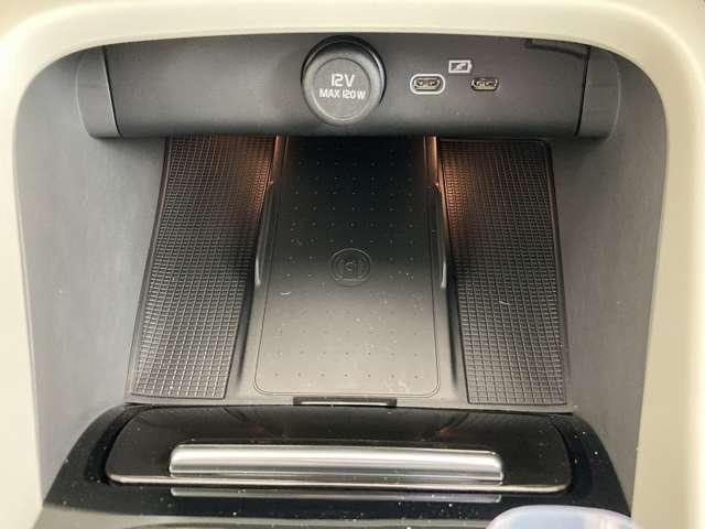 XC40 ウルトラ B4 AWD 登録済未使用車 harman/kardon Googleナビ 全周囲カメラ インテリセーフ 白革シート シートメモリー ステアリングヒーター シートヒーター 電動リアゲート ダークティンテッドガラス(58枚目)