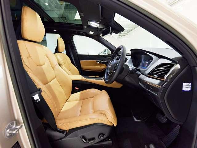 XC90 アルティメット B6 AWD 4WD 認定中古車 1オーナー harman/kardon サンルーフ エアサス リラクゼーション ベンチレーション Googleナビ 全周囲カメラ ヘッドアップディスプレイ 純正ドラレコ 本革シート(3枚目)