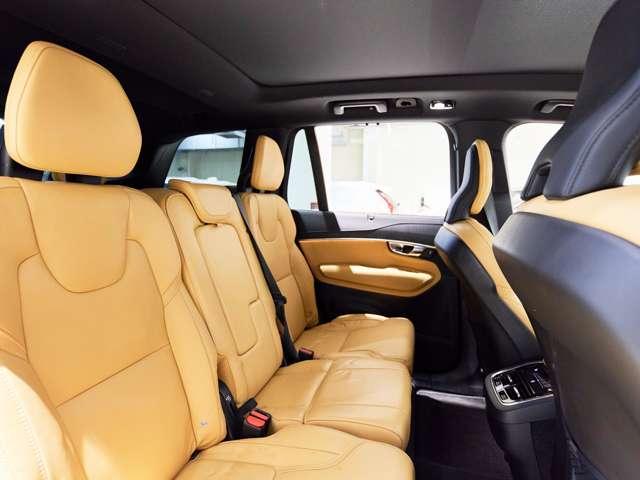 XC90 アルティメット B6 AWD 4WD 認定中古車 1オーナー harman/kardon サンルーフ エアサス リラクゼーション ベンチレーション Googleナビ 全周囲カメラ ヘッドアップディスプレイ 純正ドラレコ 本革シート(4枚目)