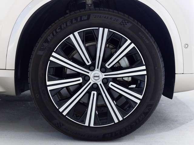 XC90 アルティメット B6 AWD 4WD 認定中古車 1オーナー harman/kardon サンルーフ エアサス リラクゼーション ベンチレーション Googleナビ 全周囲カメラ ヘッドアップディスプレイ 純正ドラレコ 本革シート(8枚目)