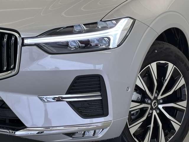 ＸＣ６０ ウルトラ　Ｂ５　ＡＷＤ　登録済未使用車　パノラマルーフ　ｈａｒｍａｎ／ｋａｒｄｏｎ　リラクゼーション　ベンチレーション　Ｇｏｏｇｌｅナビ　全周囲カメラ　ヘッドアップディスプレイ　本革シート　純正３６０°ドラレコ　本革シート（5枚目）