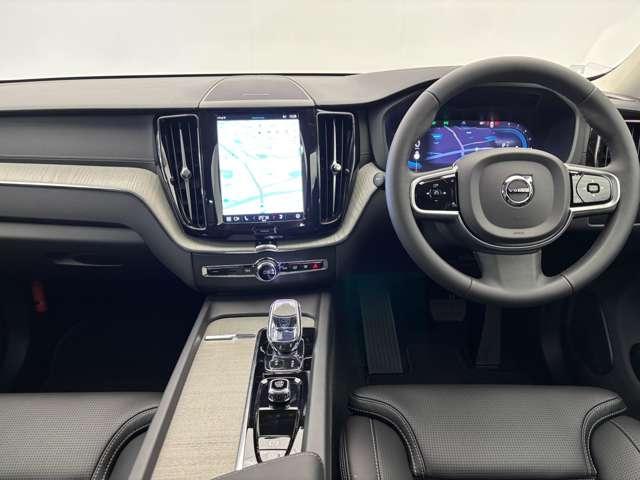 ＸＣ６０ ウルトラ　Ｂ５　ＡＷＤ　登録済未使用車　パノラマルーフ　ｈａｒｍａｎ／ｋａｒｄｏｎ　リラクゼーション　ベンチレーション　Ｇｏｏｇｌｅナビ　全周囲カメラ　ヘッドアップディスプレイ　本革シート　純正３６０°ドラレコ　本革シート（16枚目）