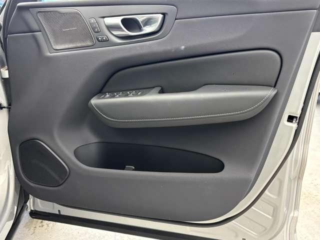 ＸＣ６０ ウルトラ　Ｂ５　ＡＷＤ　登録済未使用車　パノラマルーフ　ｈａｒｍａｎ／ｋａｒｄｏｎ　リラクゼーション　ベンチレーション　Ｇｏｏｇｌｅナビ　全周囲カメラ　ヘッドアップディスプレイ　本革シート　純正３６０°ドラレコ　本革シート（56枚目）
