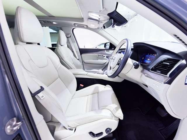 XC90 リチャージアルテメットT8AWDプラグインハイブリド 認定中古車 ワンオーナー B&W パノラマルーフ Googleナビ インテリセーフ 白革シート リラクゼーション ベンチレーション 全周囲カメラ ヘッドアップディスプレイ 22インチAW(12枚目)