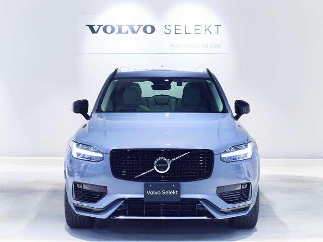 XC90 リチャージアルテメットT8AWDプラグインハイブリド 認定中古車 ワンオーナー B&W パノラマルーフ Googleナビ インテリセーフ 白革シート リラクゼーション ベンチレーション 全周囲カメラ ヘッドアップディスプレイ 22インチAW(18枚目)