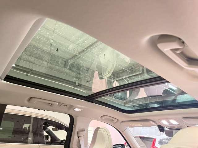 XC90 リチャージアルテメットT8AWDプラグインハイブリド 認定中古車 ワンオーナー B&W パノラマルーフ Googleナビ インテリセーフ 白革シート リラクゼーション ベンチレーション 全周囲カメラ ヘッドアップディスプレイ 22インチAW(30枚目)