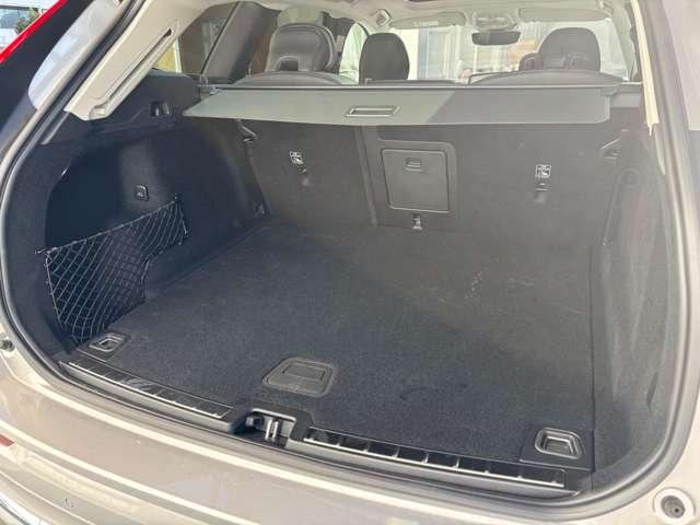 ＸＣ６０ ウルトラ　Ｂ５　ＡＷＤ　４ＷＤ　認定中古車　サンルーフ　ｈａｒｍａｎ／ｋａｒｄｏｎ　Ｇｏｏｇｌｅナビ　インテリセーフ　全周囲カメラ　リラクゼーション機能　ベンチレーション機能　禁煙車　ヘッドアップディスプレイ　ドラレコ（9枚目）