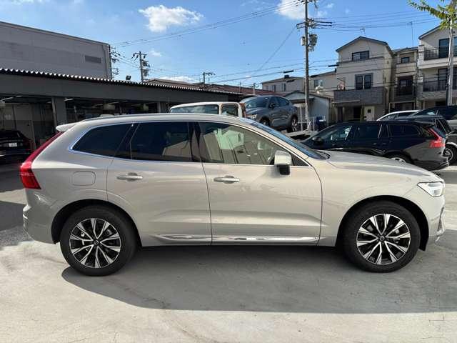 ＸＣ６０ ウルトラ　Ｂ５　ＡＷＤ　４ＷＤ　認定中古車　サンルーフ　ｈａｒｍａｎ／ｋａｒｄｏｎ　Ｇｏｏｇｌｅナビ　インテリセーフ　全周囲カメラ　リラクゼーション機能　ベンチレーション機能　禁煙車　ヘッドアップディスプレイ　ドラレコ（13枚目）