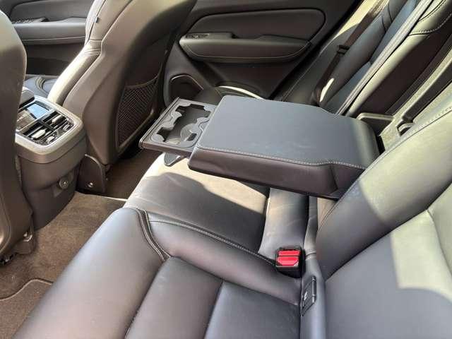 ＸＣ６０ ウルトラ　Ｂ５　ＡＷＤ　４ＷＤ　認定中古車　サンルーフ　ｈａｒｍａｎ／ｋａｒｄｏｎ　Ｇｏｏｇｌｅナビ　インテリセーフ　全周囲カメラ　リラクゼーション機能　ベンチレーション機能　禁煙車　ヘッドアップディスプレイ　ドラレコ（29枚目）