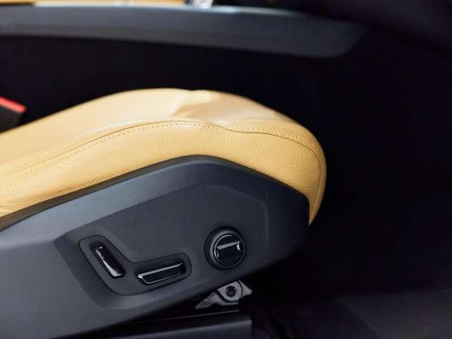 ＸＣ６０ Ｂ５　ＡＷＤ　モーメンタム　４ＷＤ　認定中古車　ワンオーナー　禁煙車　インテリセーフ　全周囲カメラ　フルセグ　茶革シート　シートメモリー　シートヒーター　ドラレコ　ルーフレール　ＬＥＤヘッド　Ｂｌｕｅｔｏｏｔｈ接続　スマートキー（6枚目）