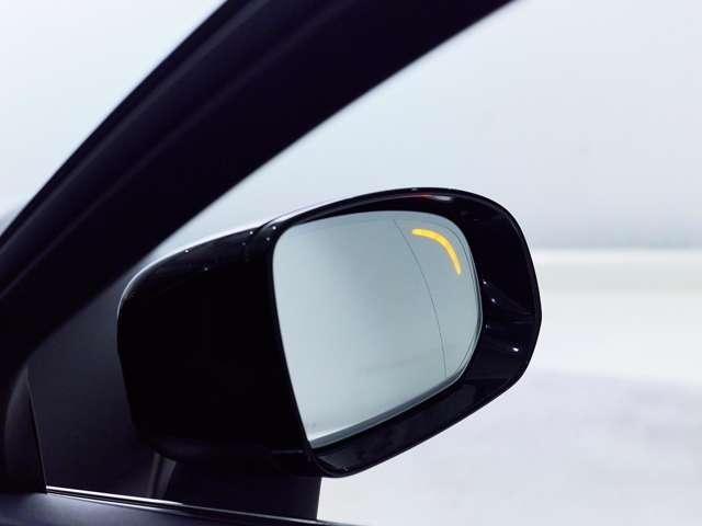 ＸＣ６０ Ｂ５　ＡＷＤ　モーメンタム　４ＷＤ　認定中古車　ワンオーナー　禁煙車　インテリセーフ　全周囲カメラ　フルセグ　茶革シート　シートメモリー　シートヒーター　ドラレコ　ルーフレール　ＬＥＤヘッド　Ｂｌｕｅｔｏｏｔｈ接続　スマートキー（8枚目）