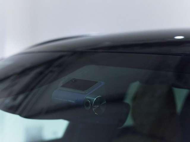 ＸＣ６０ Ｂ５　ＡＷＤ　モーメンタム　４ＷＤ　認定中古車　ワンオーナー　禁煙車　インテリセーフ　全周囲カメラ　フルセグ　茶革シート　シートメモリー　シートヒーター　ドラレコ　ルーフレール　ＬＥＤヘッド　Ｂｌｕｅｔｏｏｔｈ接続　スマートキー（9枚目）