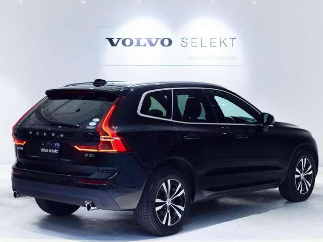 ＸＣ６０ Ｂ５　ＡＷＤ　モーメンタム　４ＷＤ　認定中古車　ワンオーナー　禁煙車　インテリセーフ　全周囲カメラ　フルセグ　茶革シート　シートメモリー　シートヒーター　ドラレコ　ルーフレール　ＬＥＤヘッド　Ｂｌｕｅｔｏｏｔｈ接続　スマートキー（20枚目）